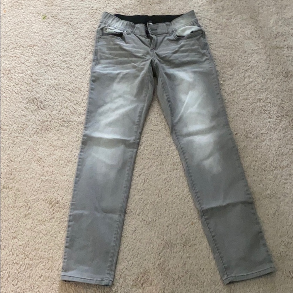Gray stretchy jeans